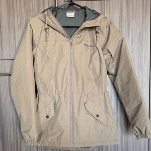 Columbia Women's Utility Jacket in Tan